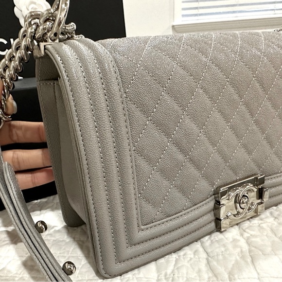 Chanel medium old boy bag(2019) - Picture 13 of 15